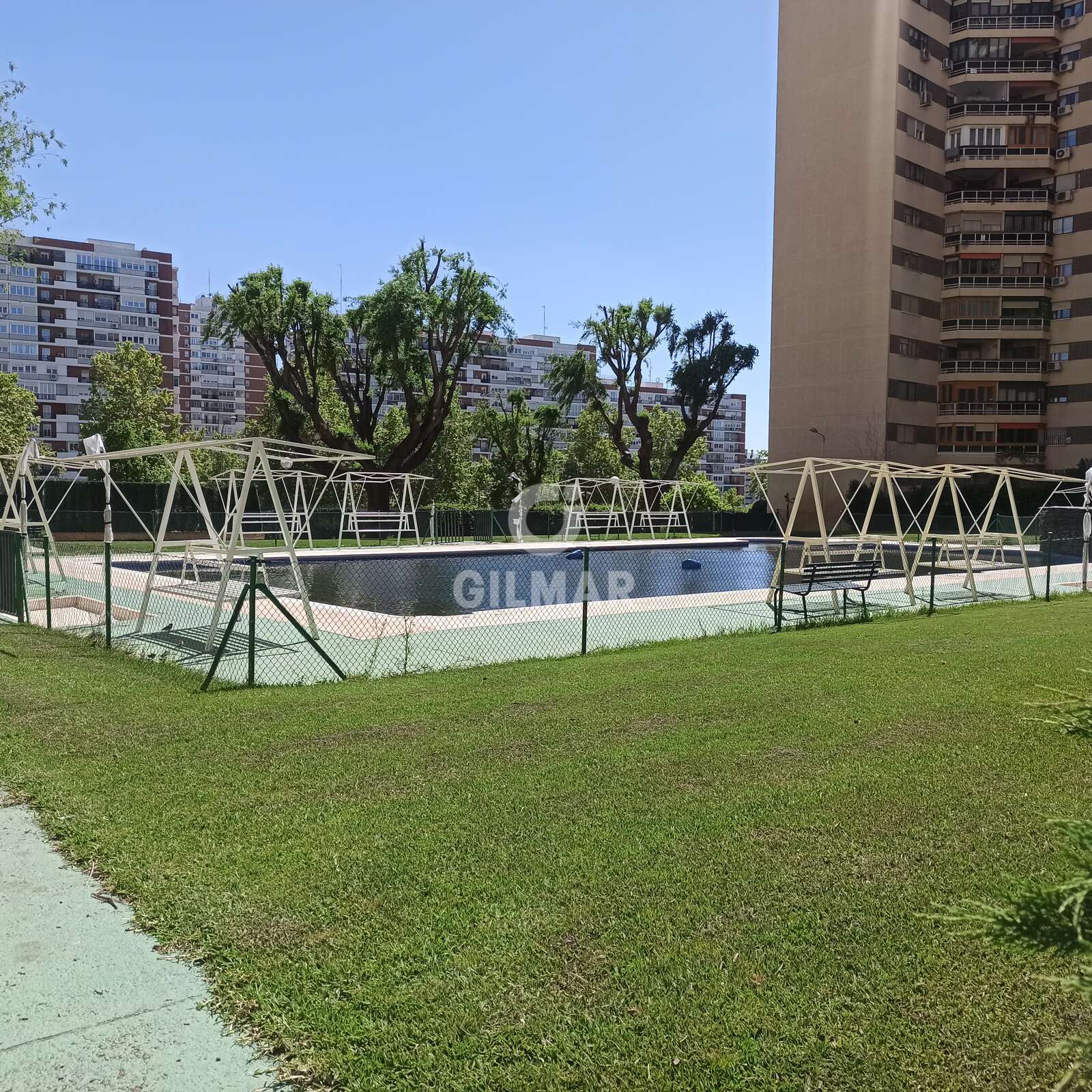 Property slider Gilmar