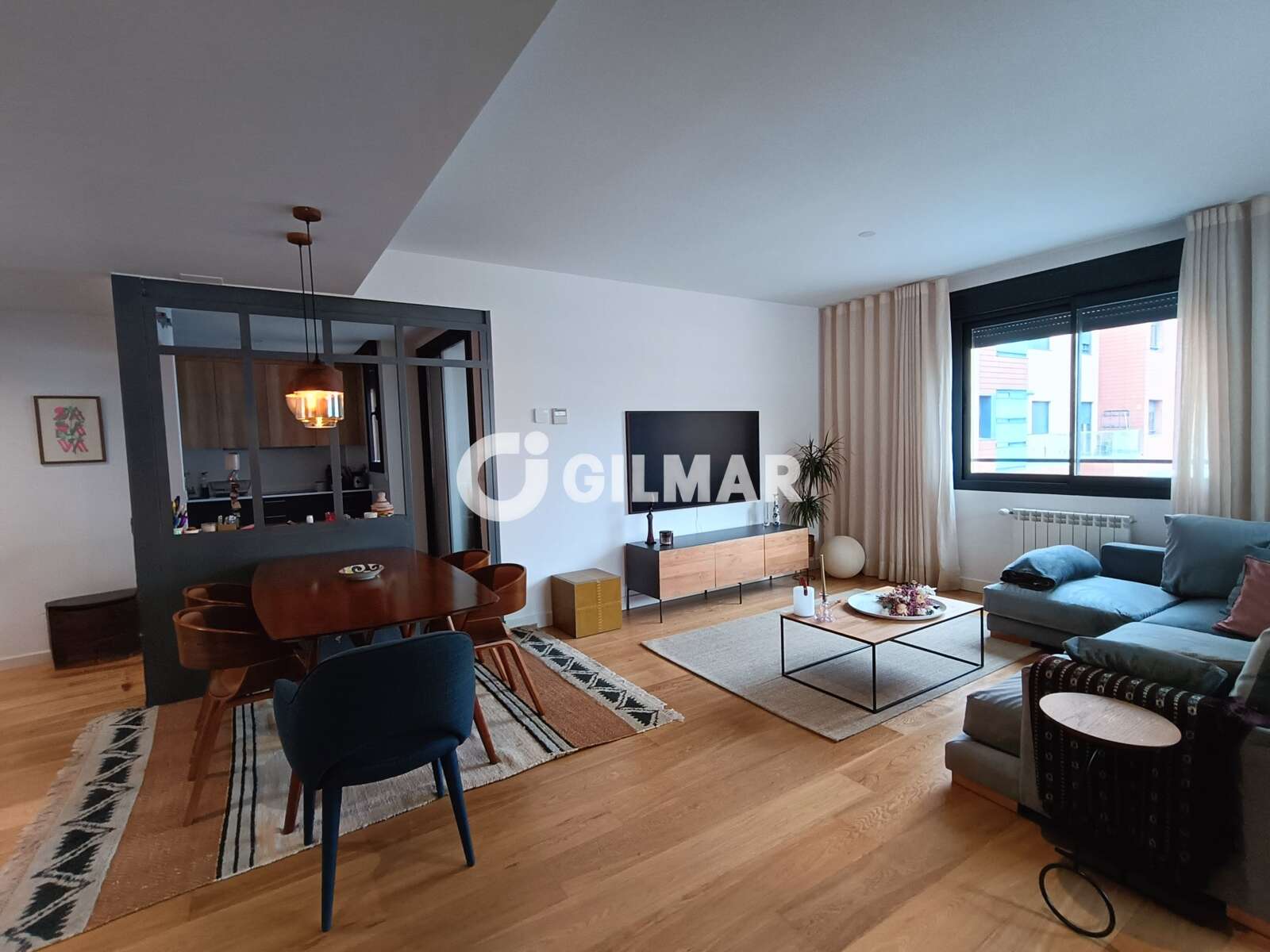 Property slider Gilmar