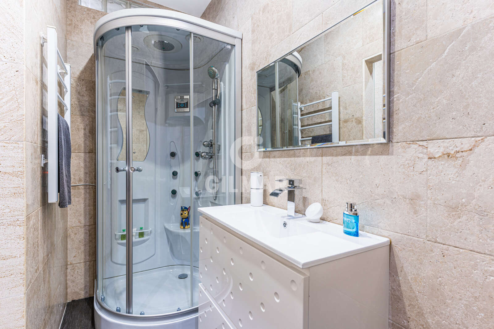 Property slider Gilmar