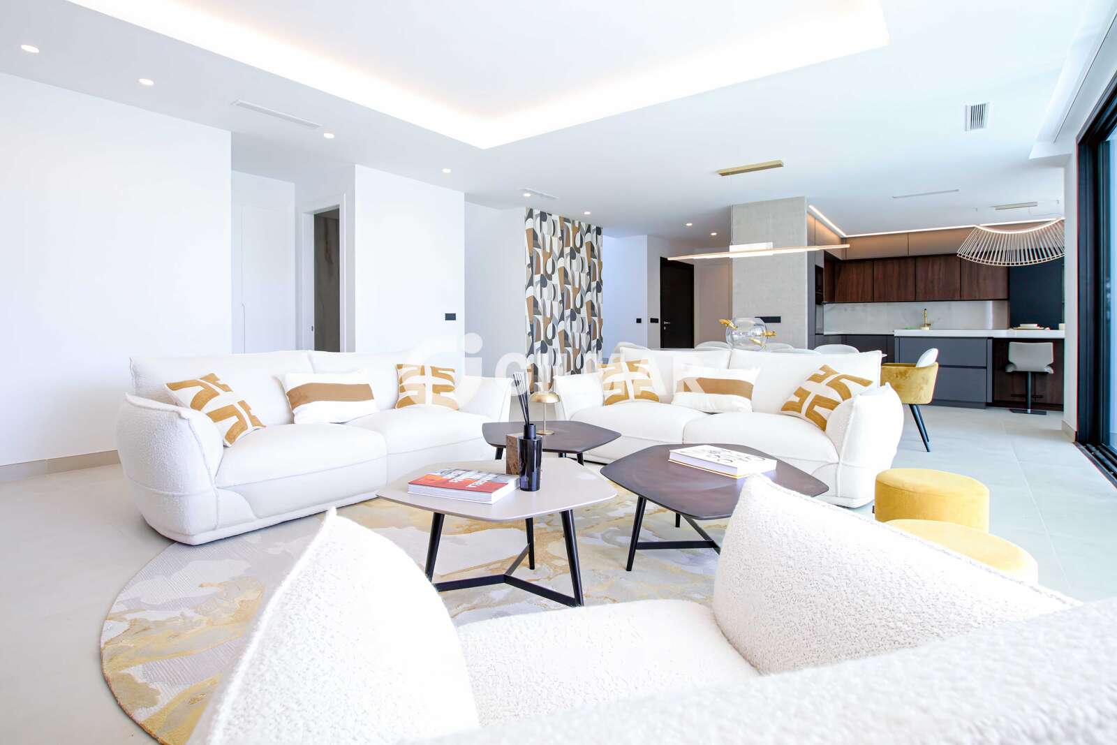 Property slider Gilmar