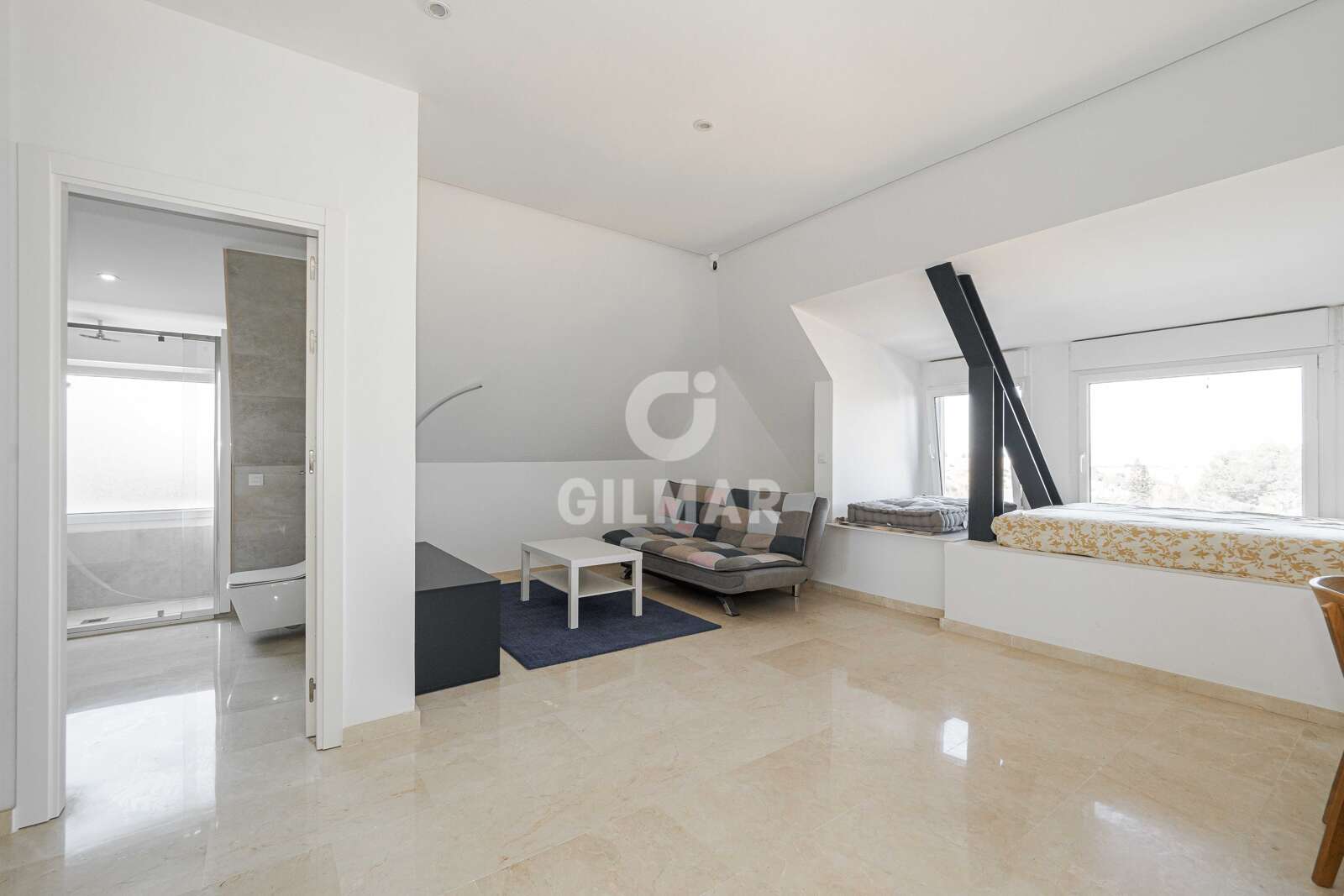 Property slider Gilmar