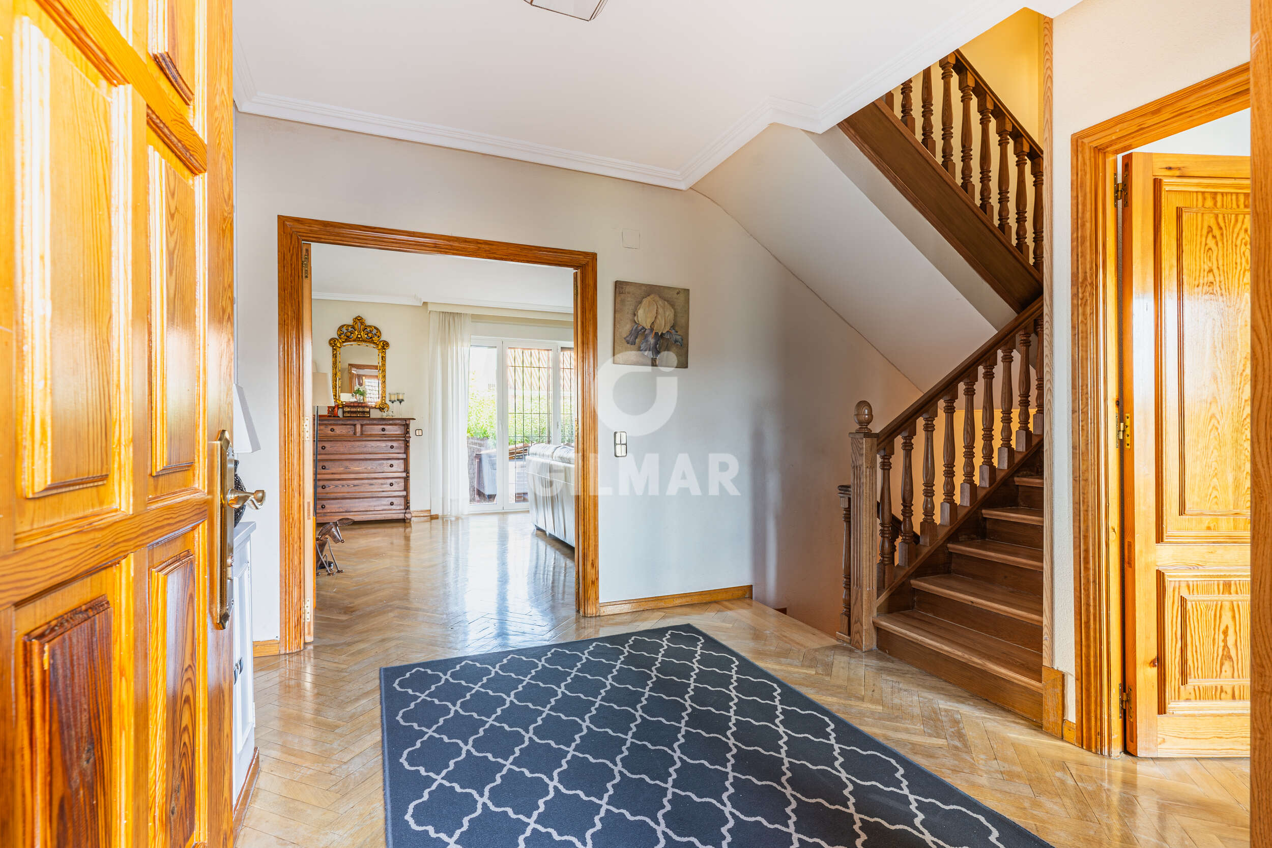 Photo of Semi-detached house