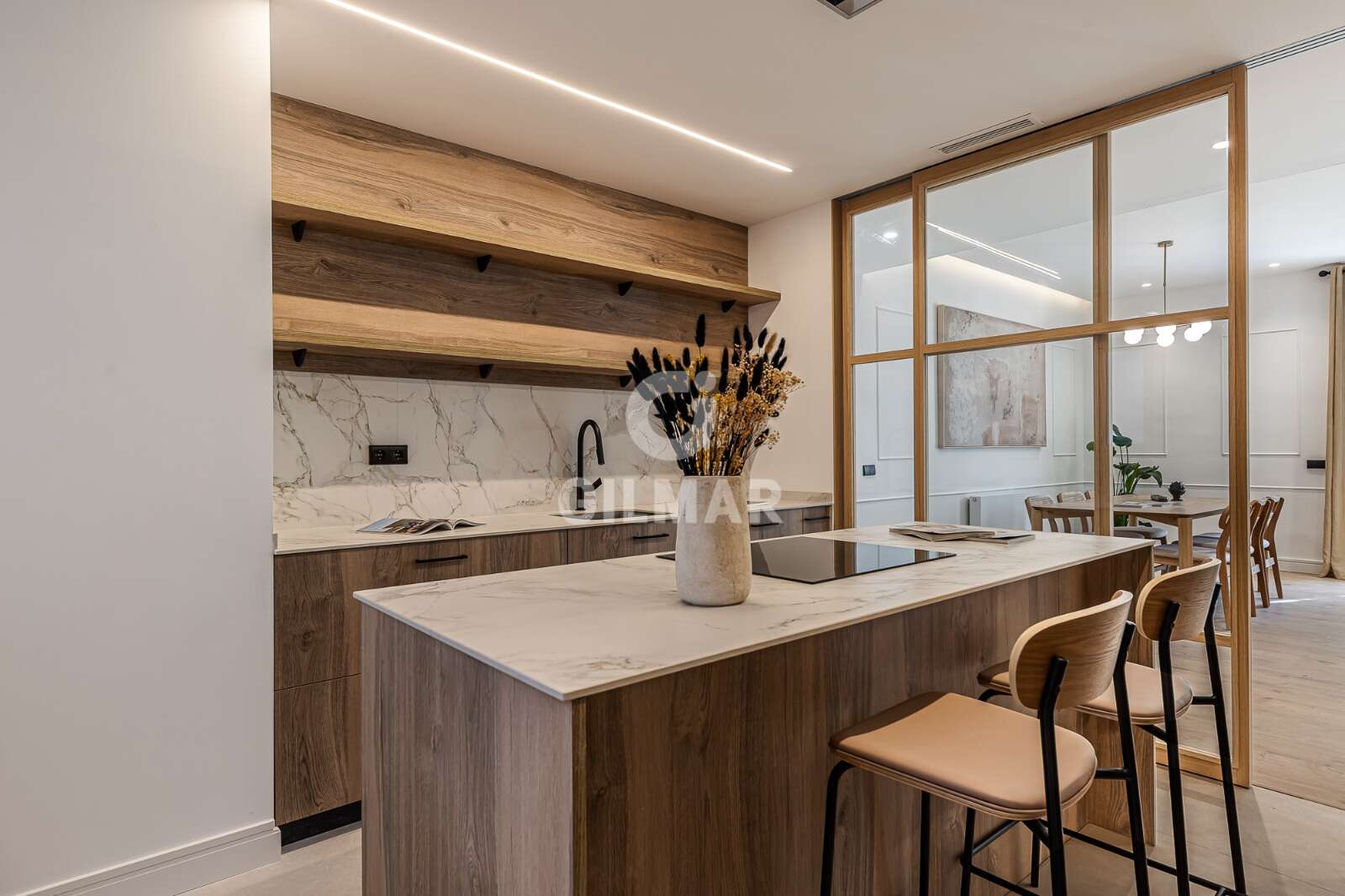 Property slider Gilmar