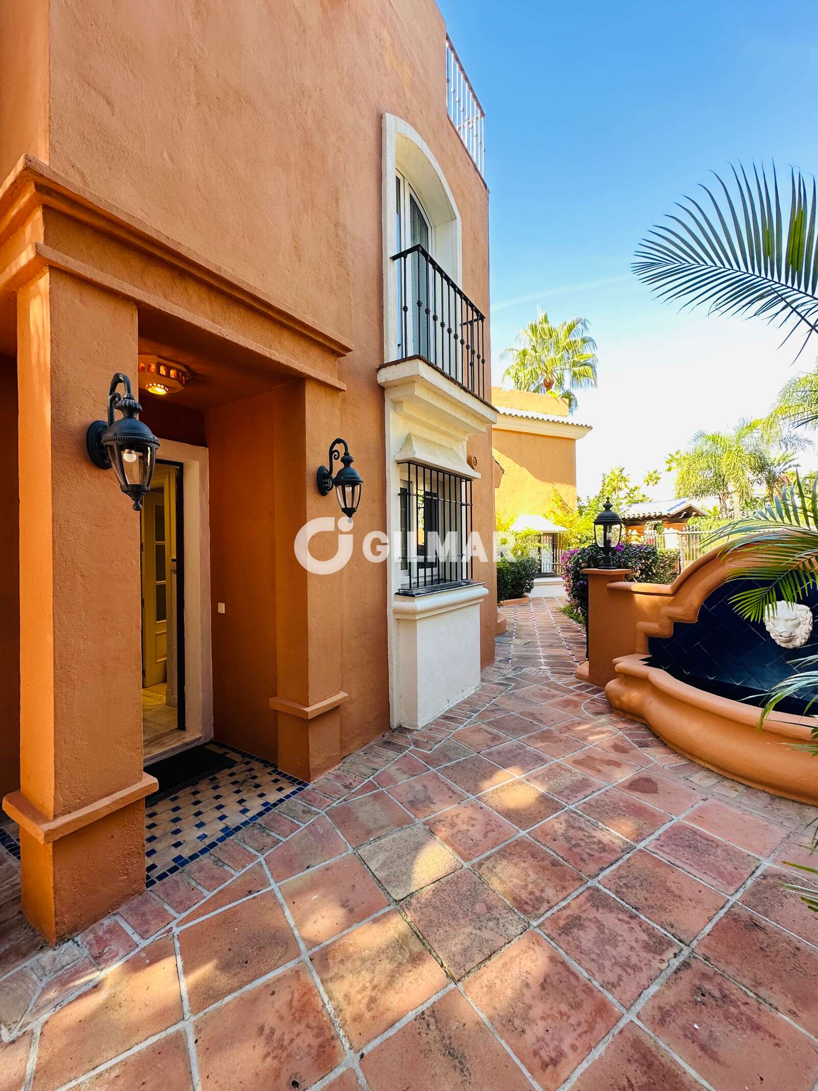 Property slider Gilmar