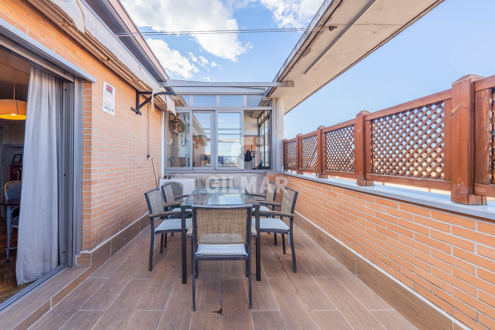 Property slider Gilmar