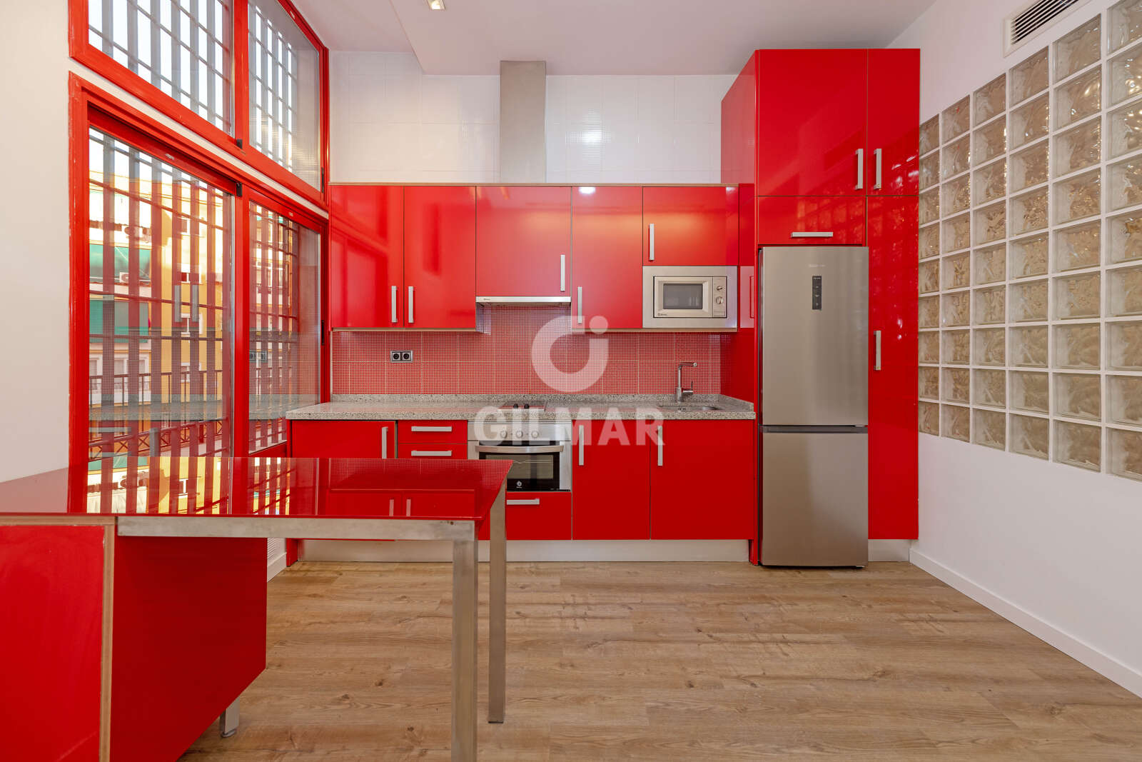 Property slider Gilmar