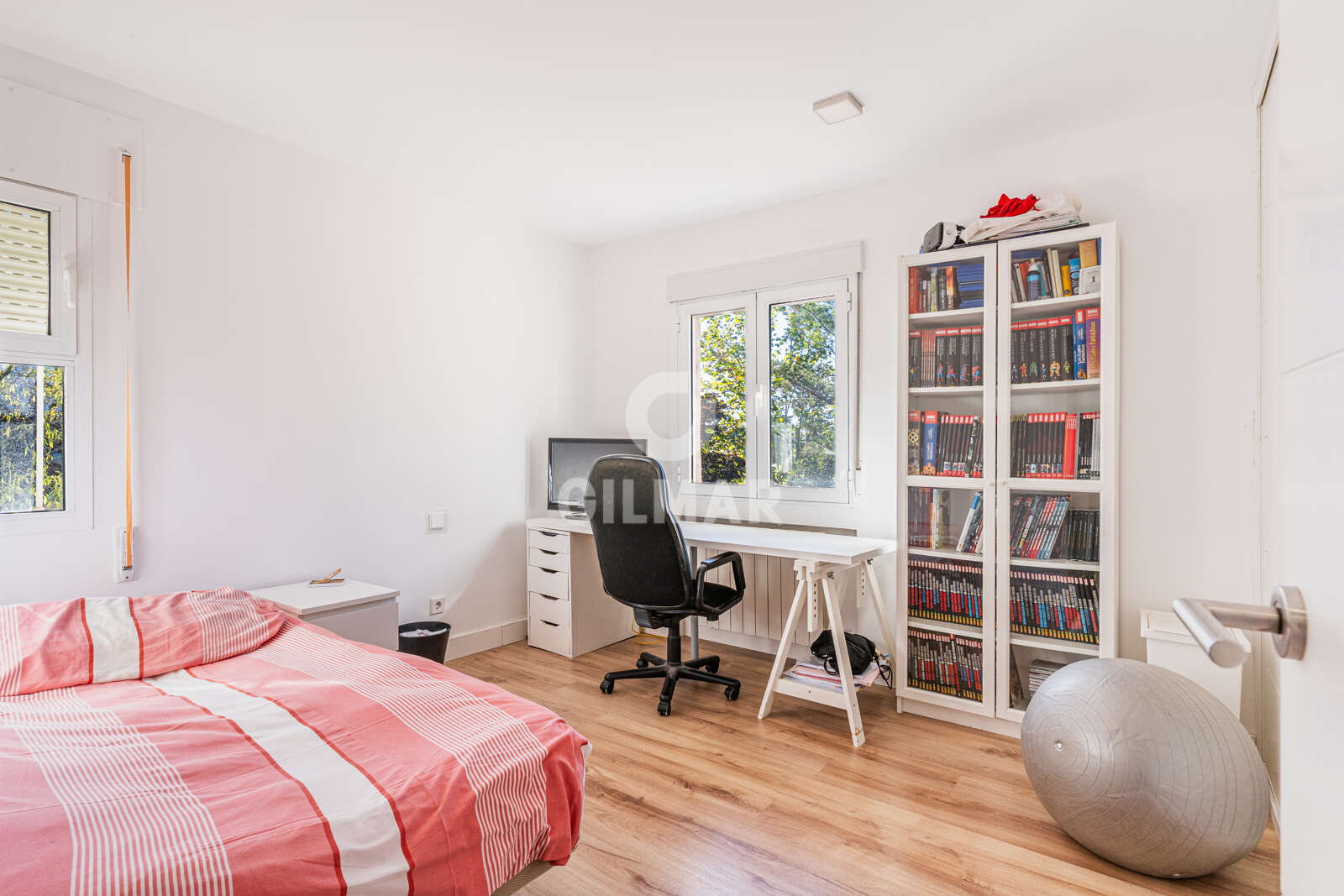 Property slider Gilmar