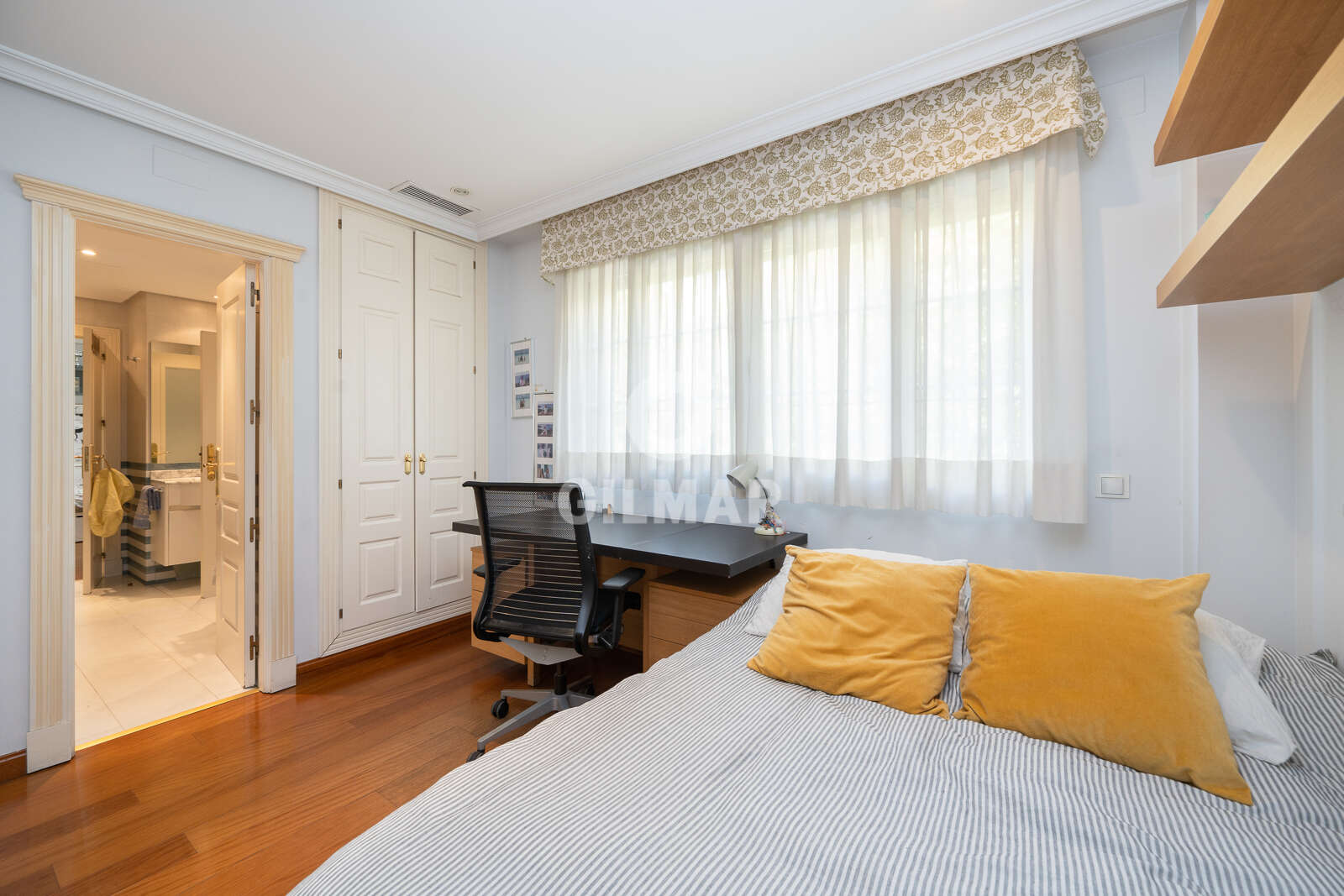Property slider Gilmar