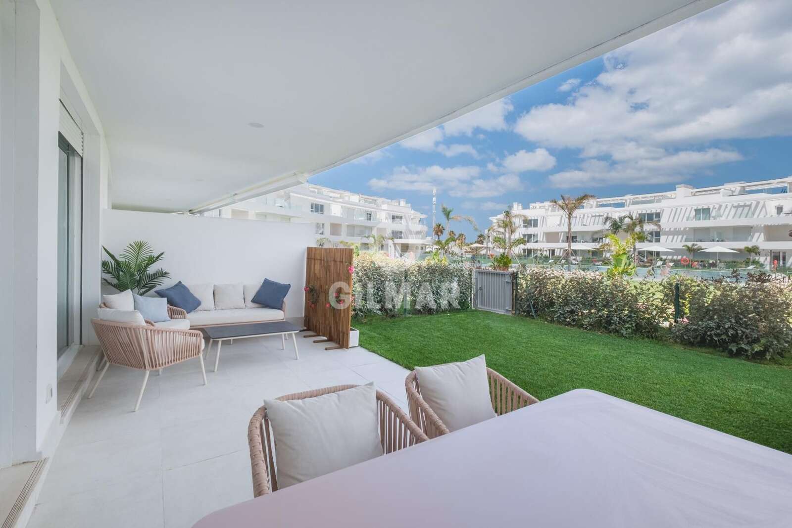Property slider Gilmar