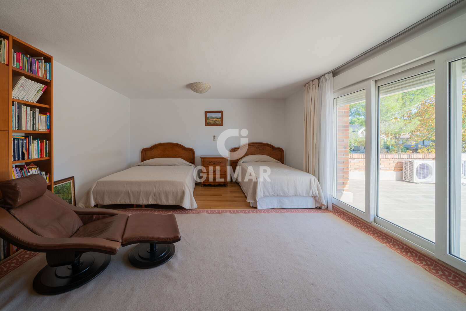 Property slider Gilmar