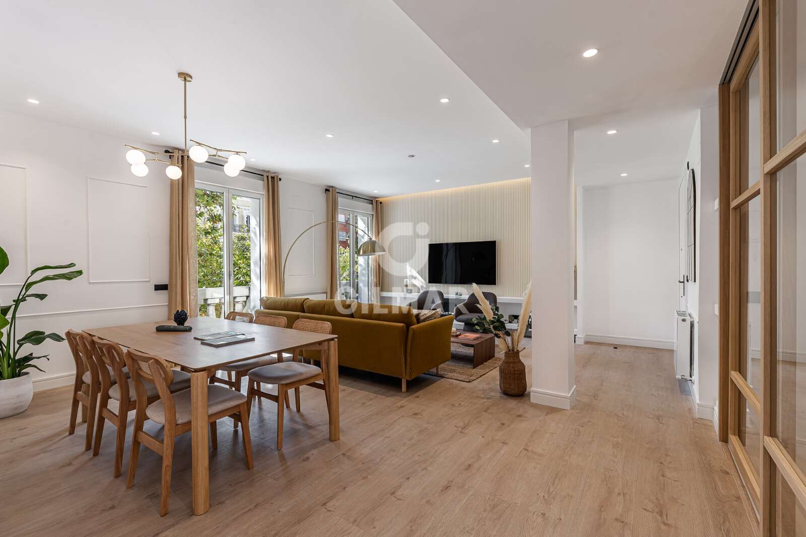 Property slider Gilmar