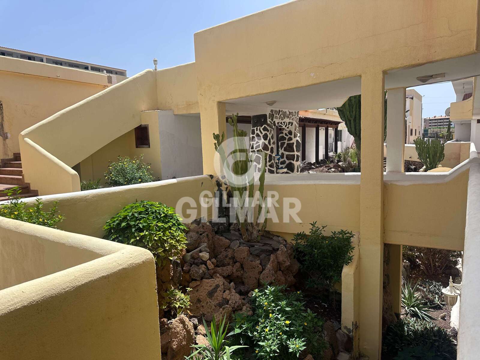 Property slider Gilmar