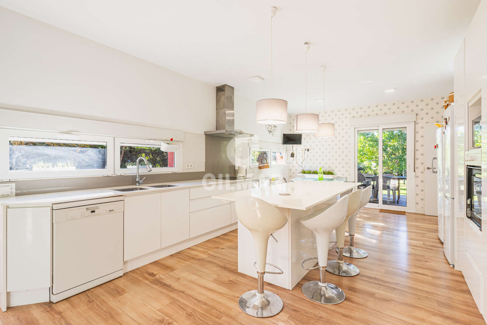 Property slider Gilmar