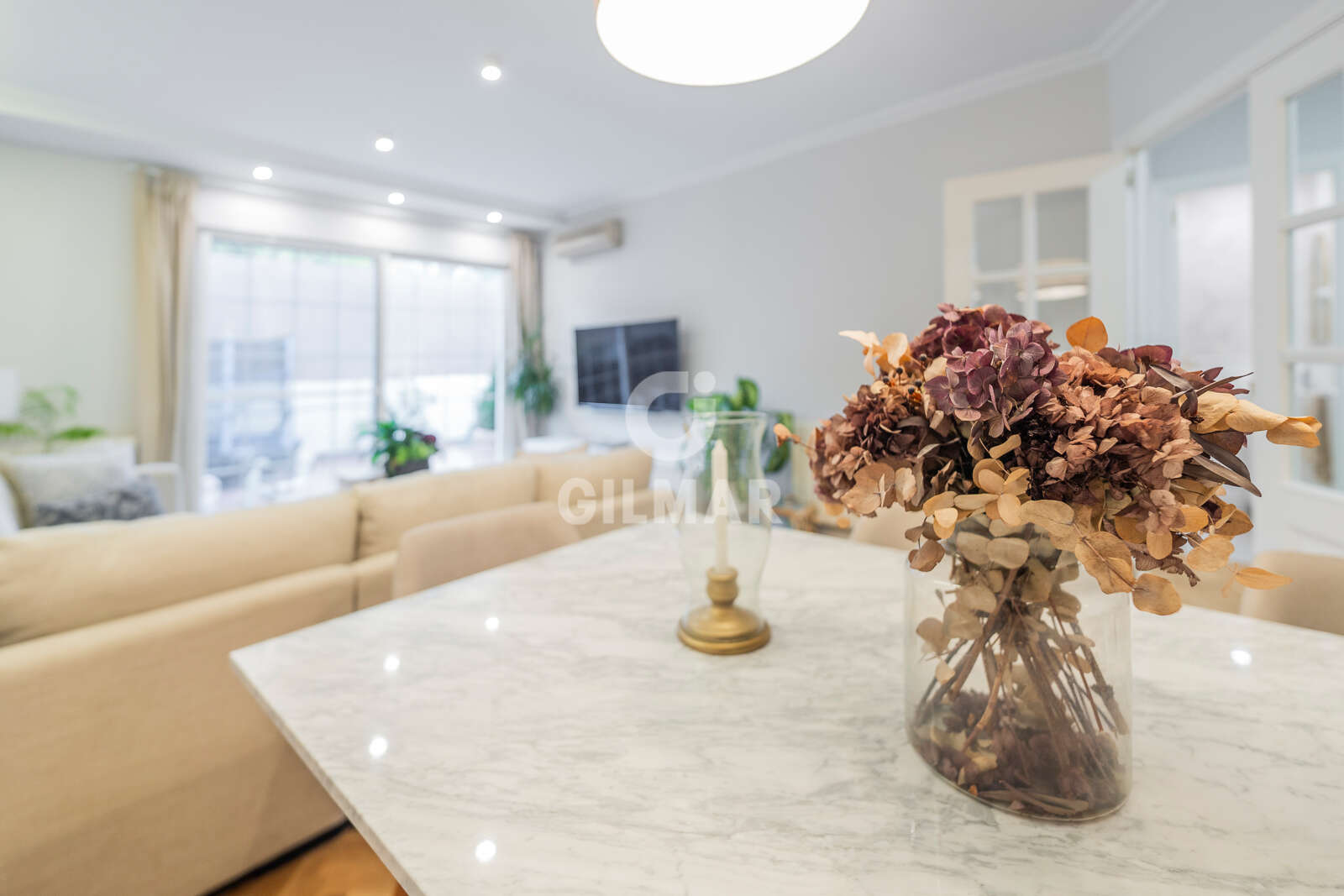 Property slider Gilmar