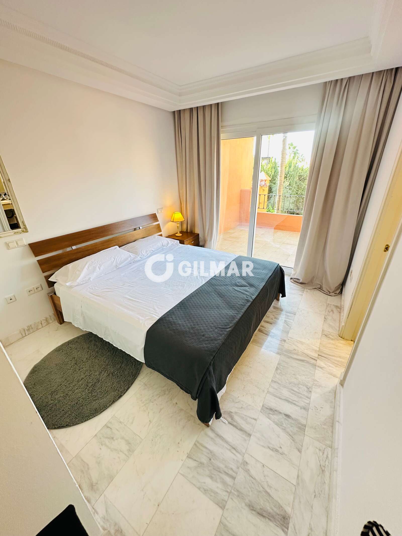 Property slider Gilmar