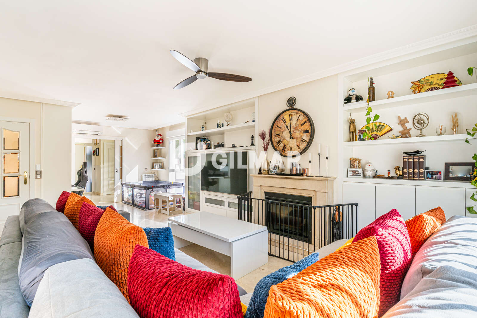 Property slider Gilmar