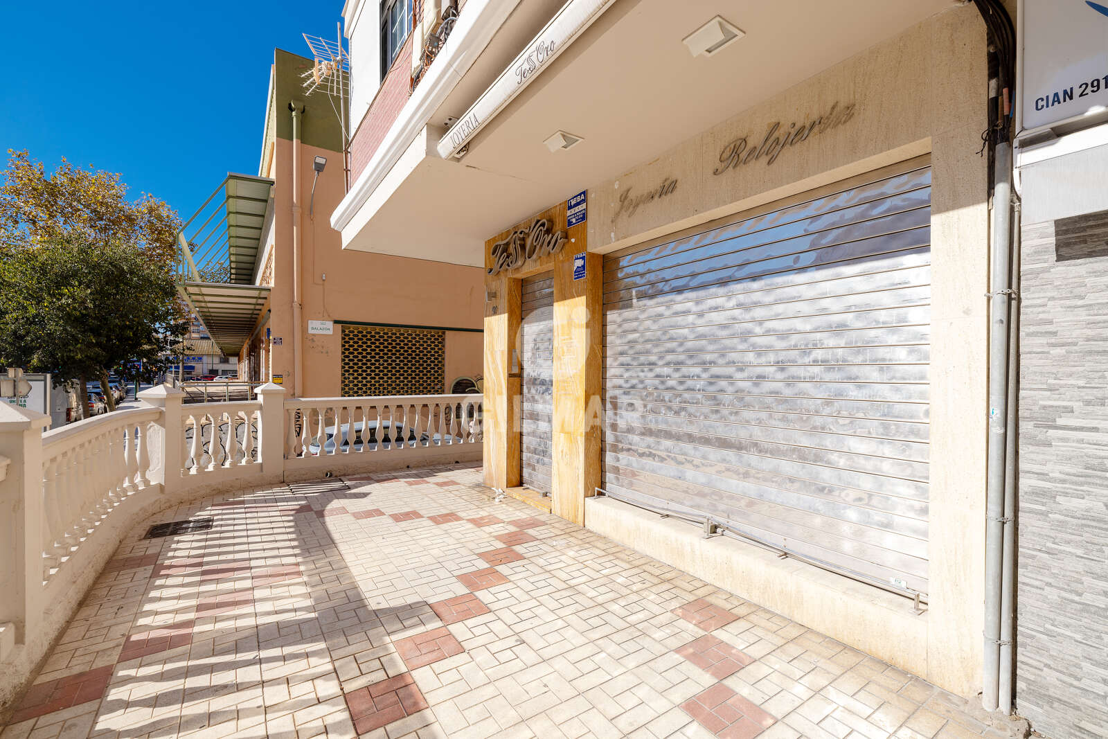 Property slider Gilmar