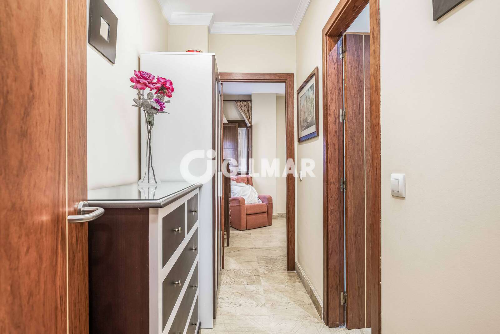 Property slider Gilmar