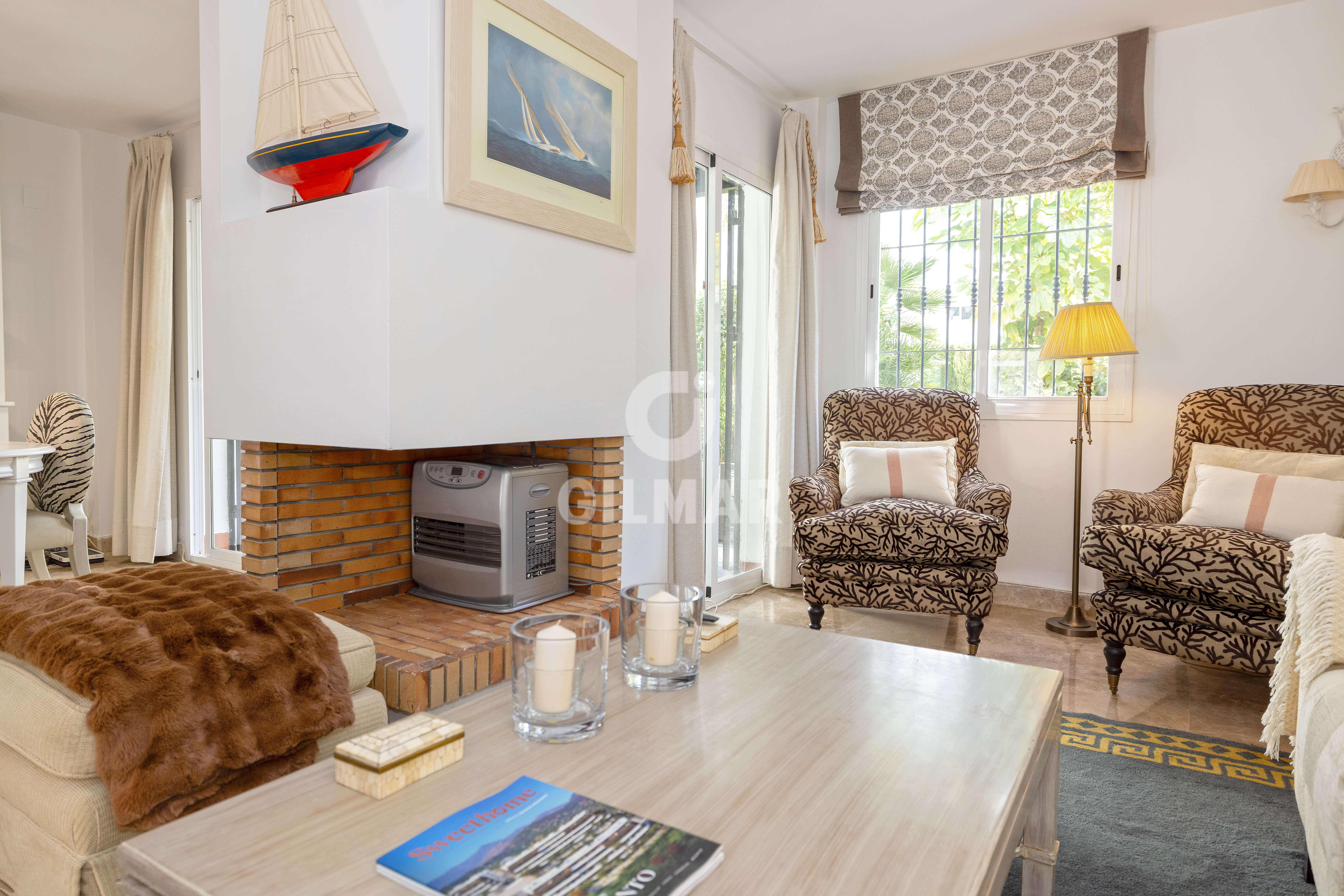 Photo of Semi-detached house