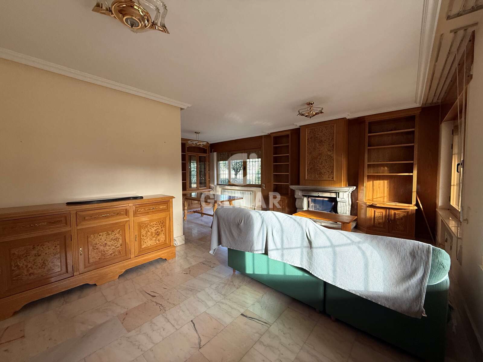 Property slider Gilmar