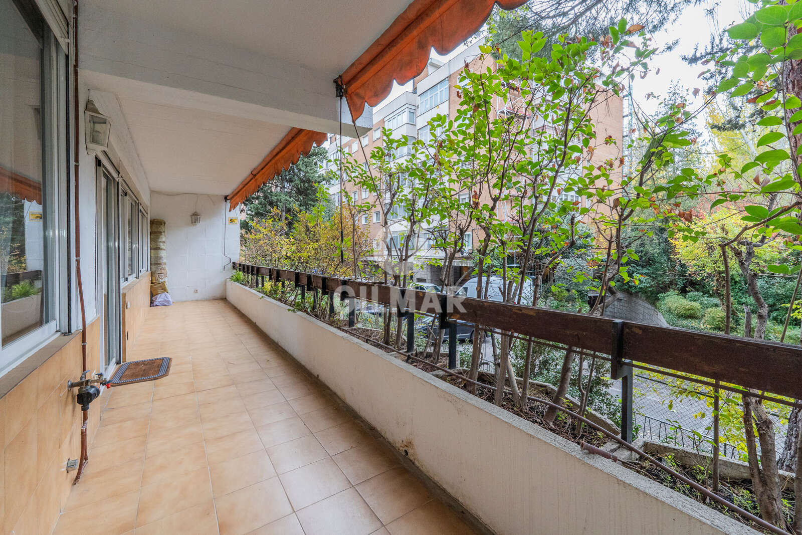 Property slider Gilmar