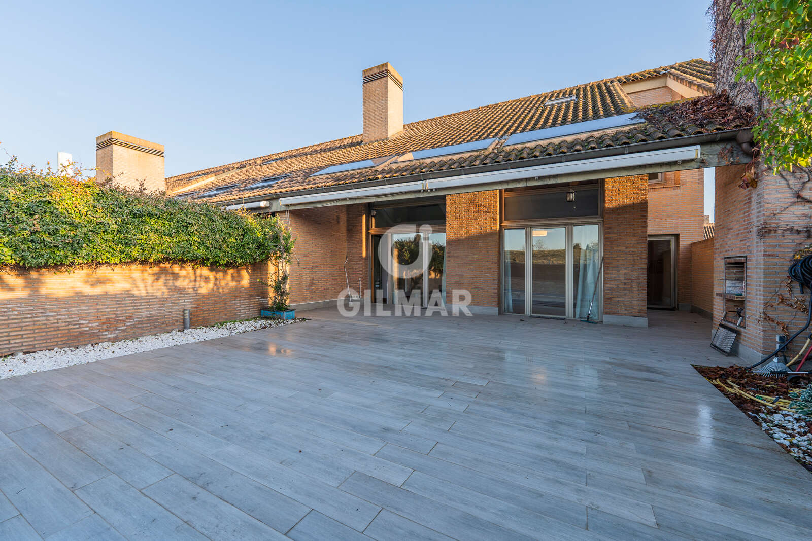Property slider Gilmar