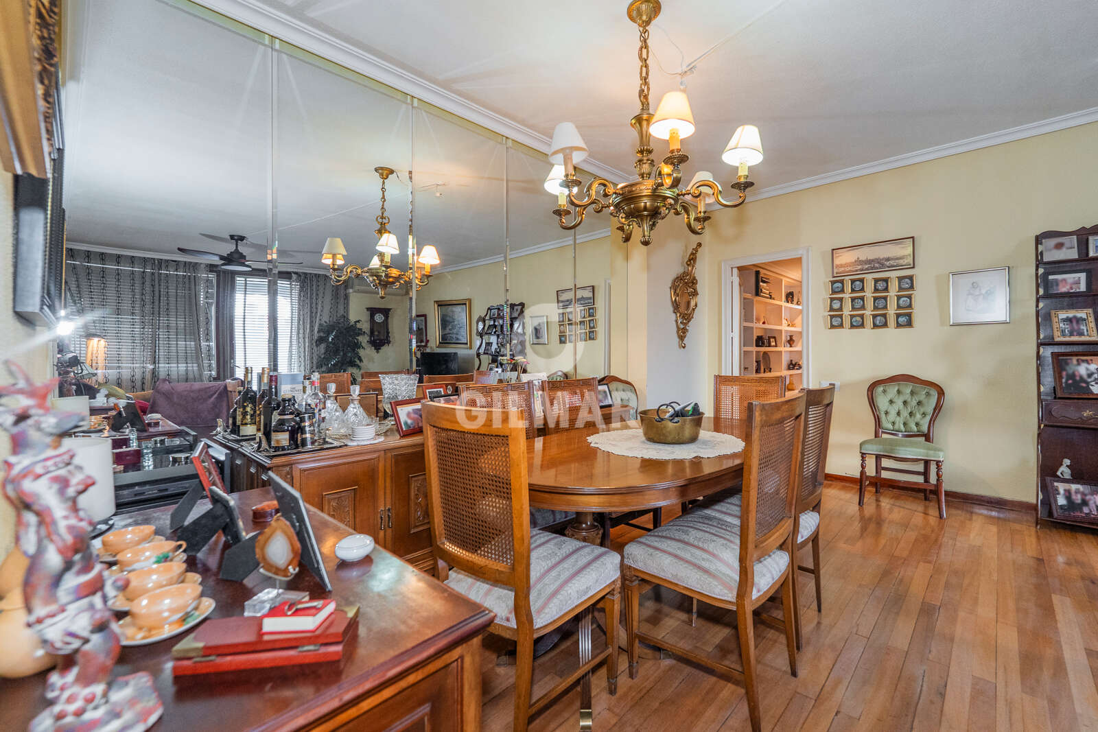 Property slider Gilmar
