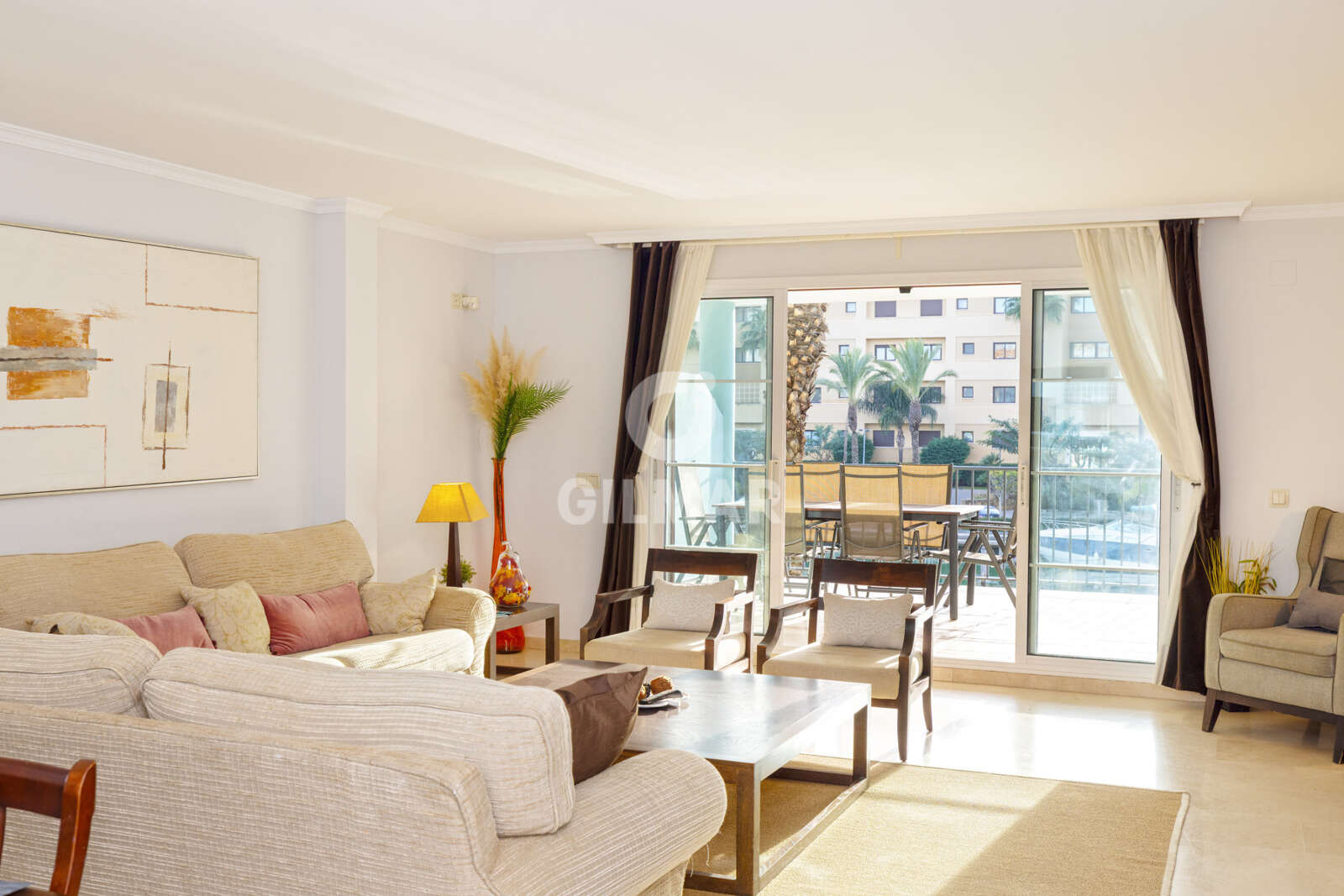 Property slider Gilmar