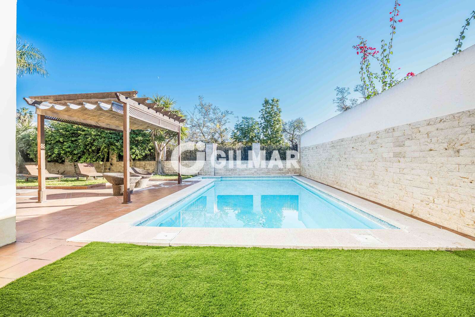 Property slider Gilmar