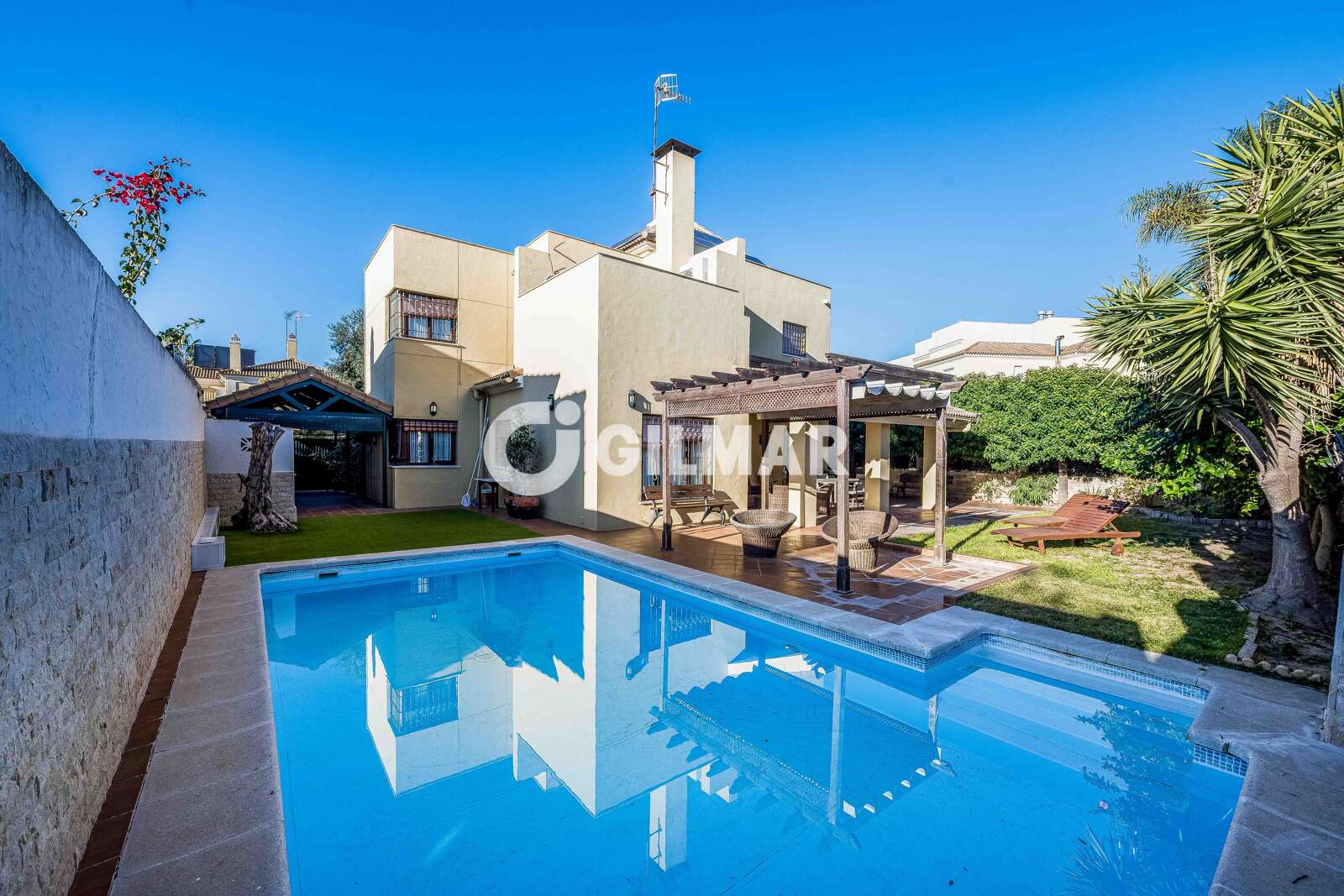 Property slider Gilmar