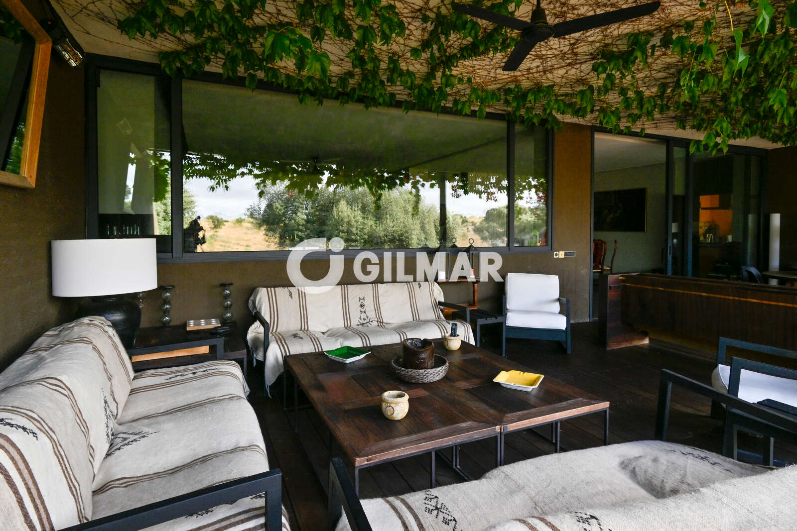 Property slider Gilmar