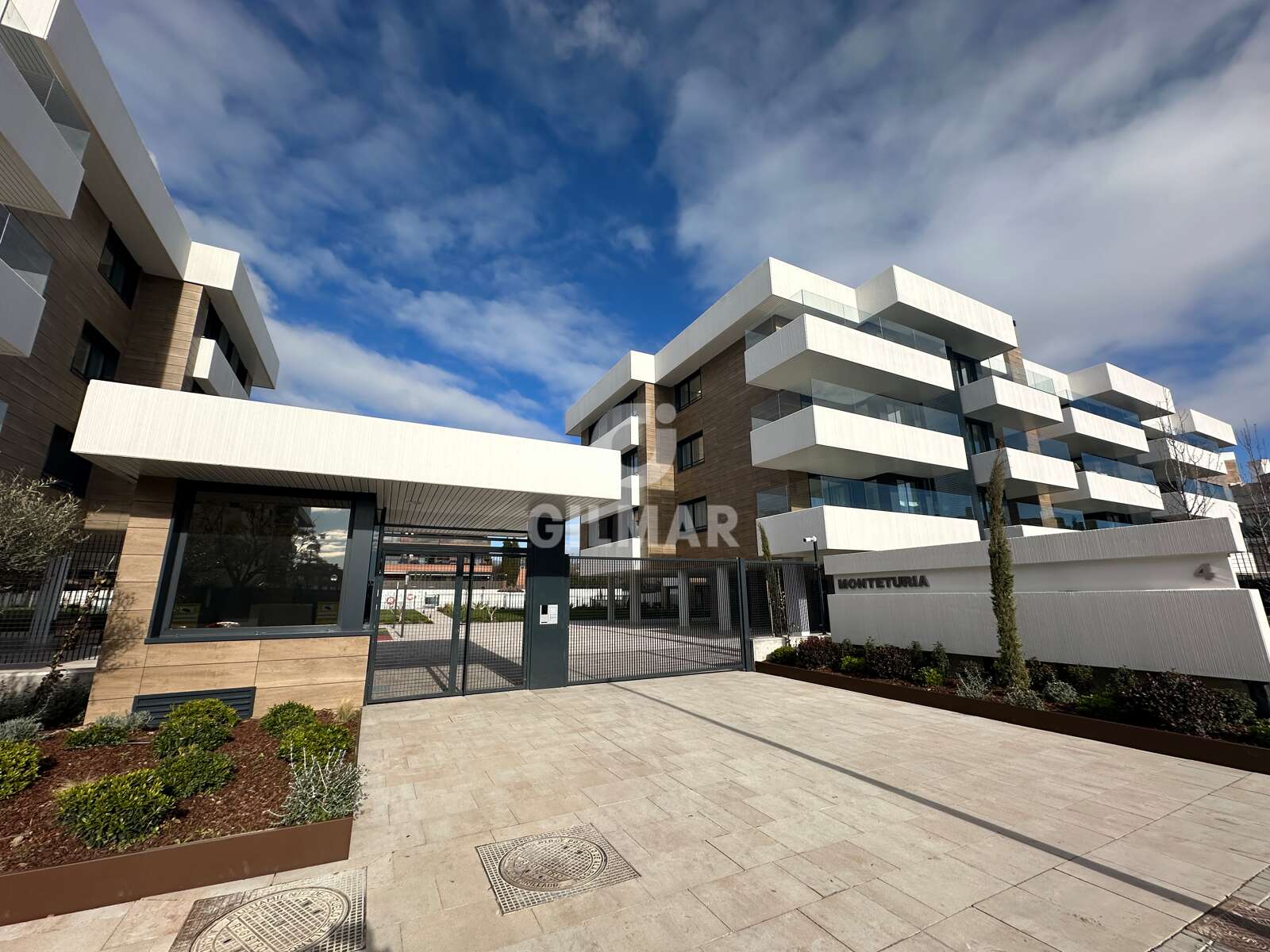 Property slider Gilmar