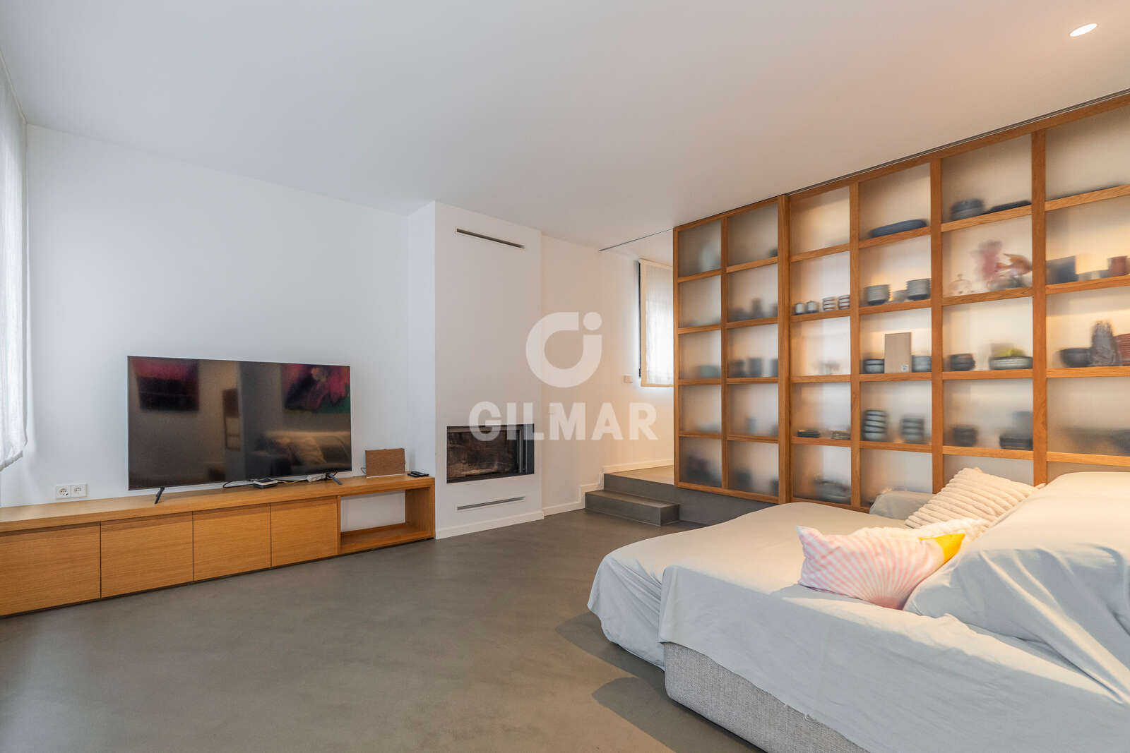 Property slider Gilmar