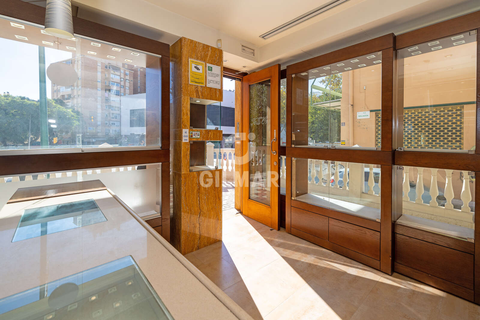 Property slider Gilmar