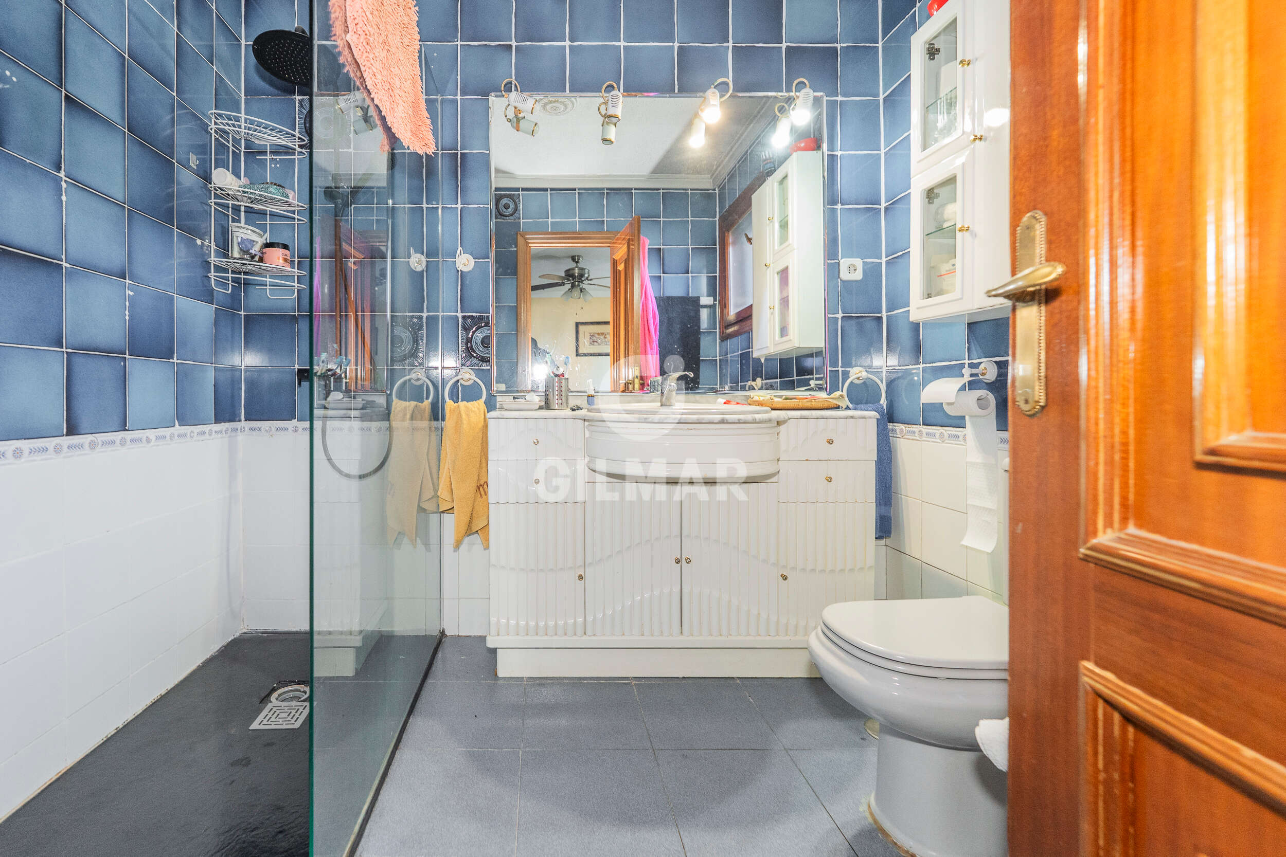 Photo of Semi-detached house