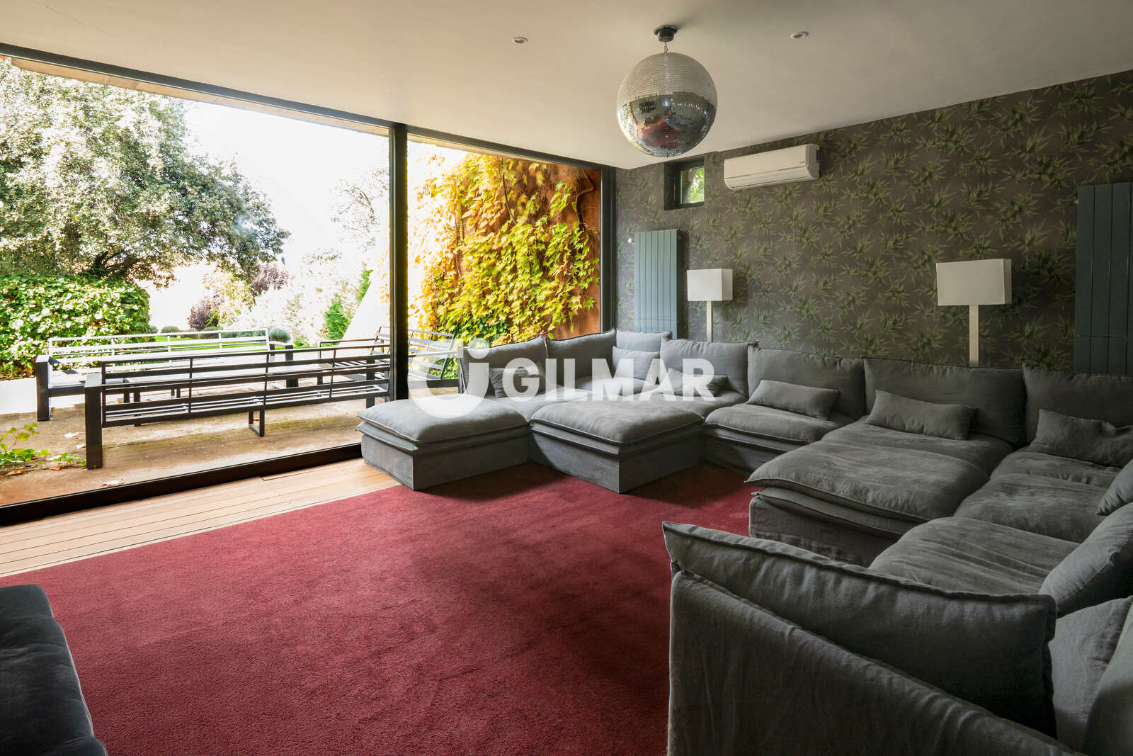 Property slider Gilmar