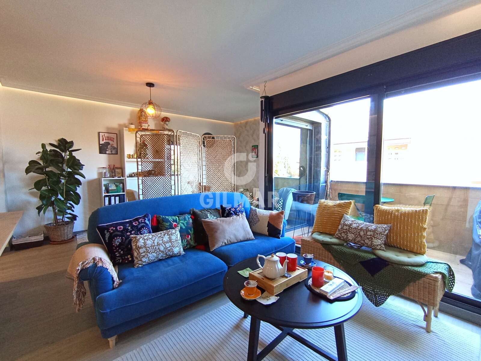 Property slider Gilmar