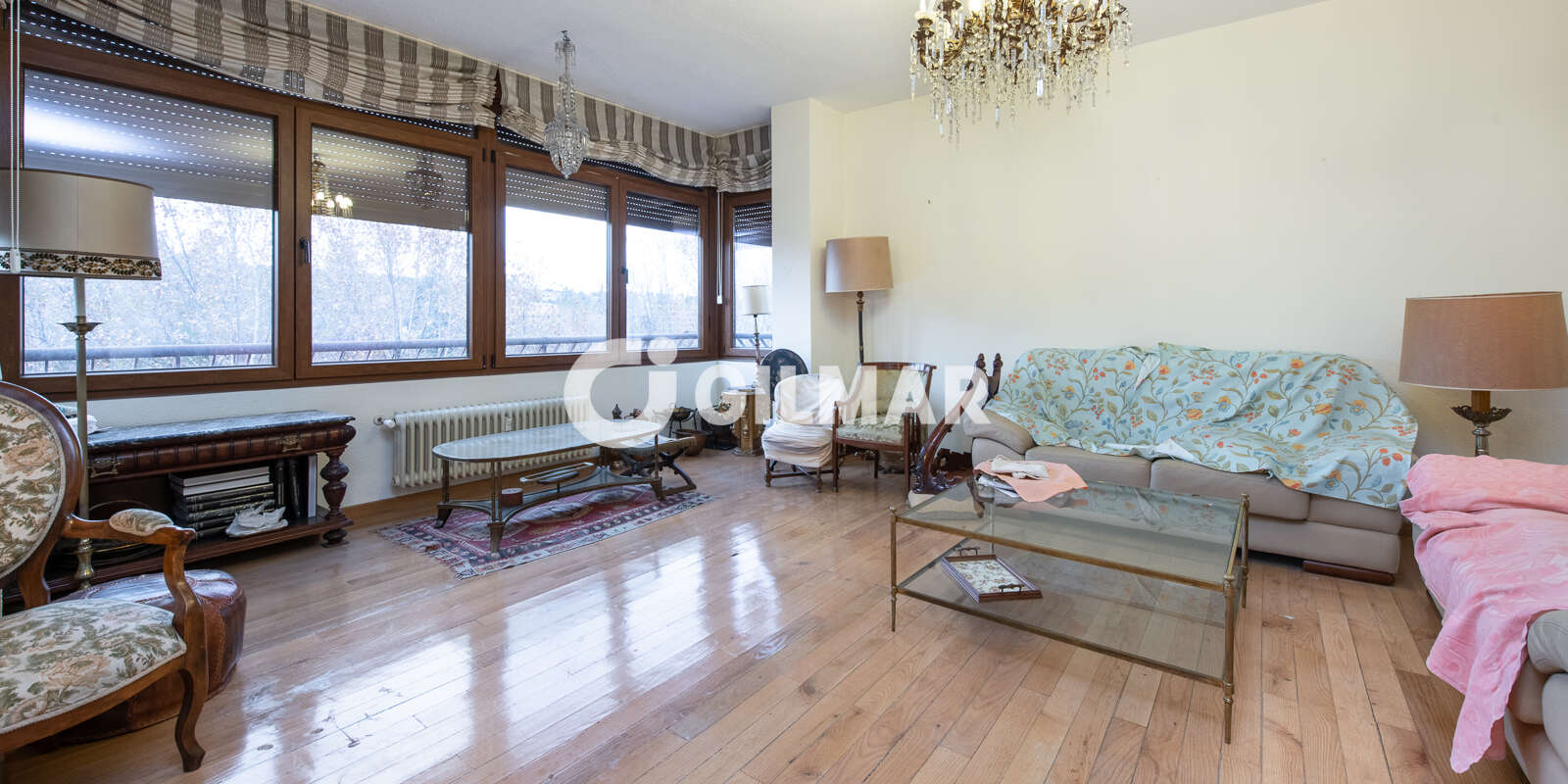 Property slider Gilmar