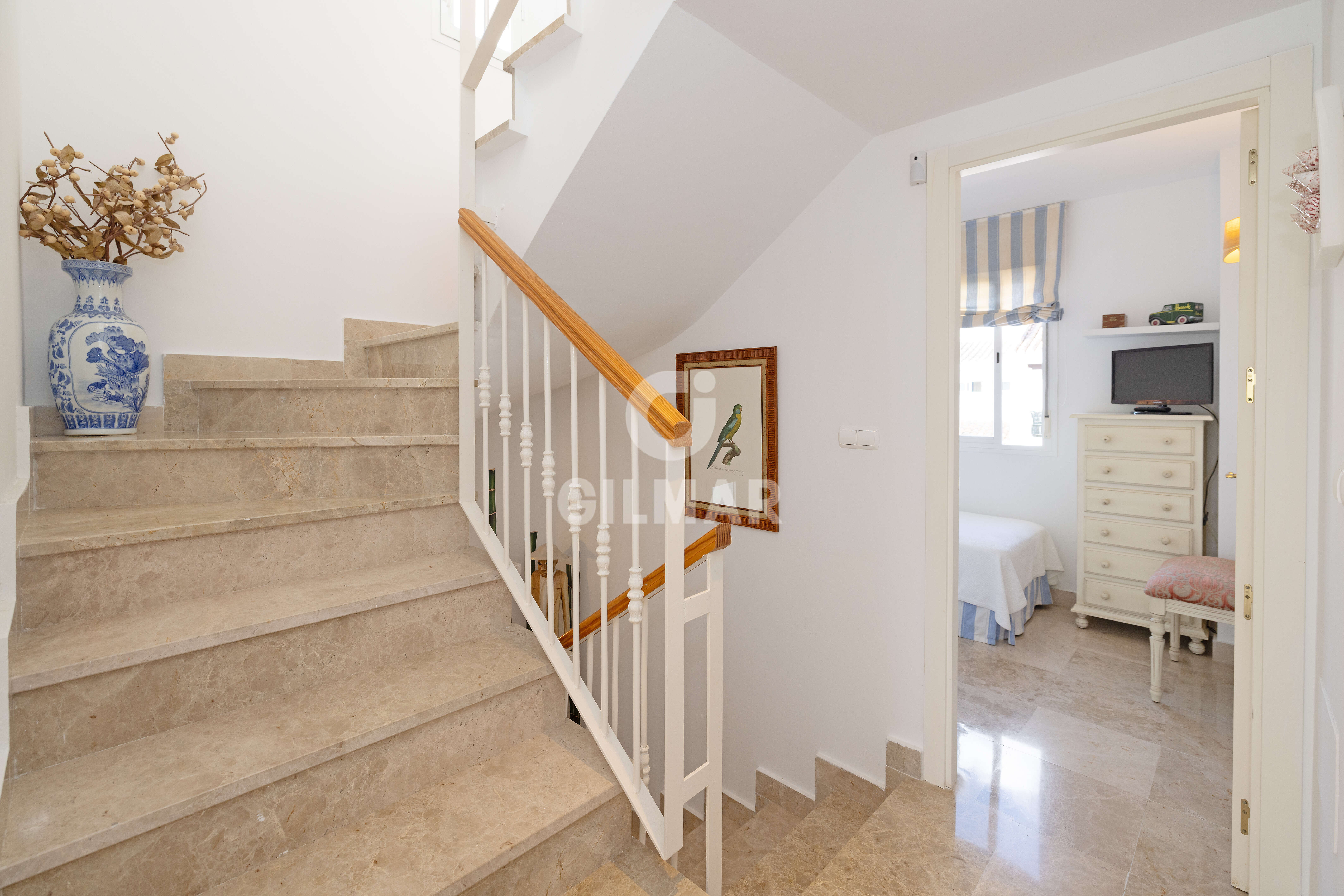 Photo of Semi-detached house