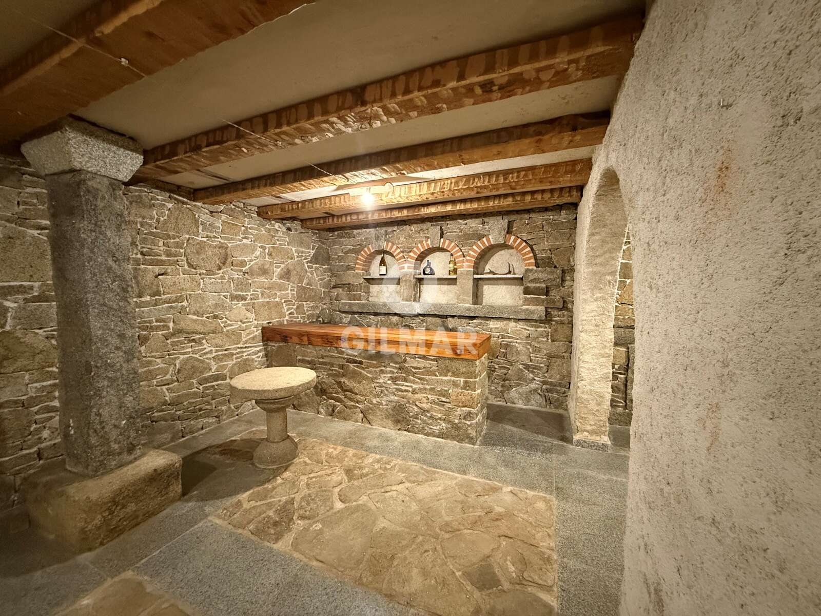 Property slider Gilmar