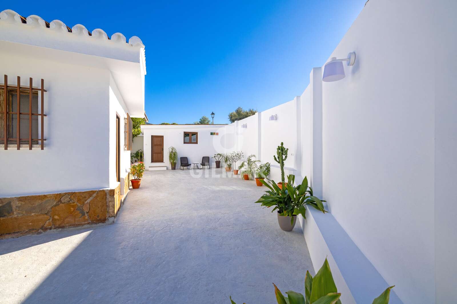 Property slider Gilmar