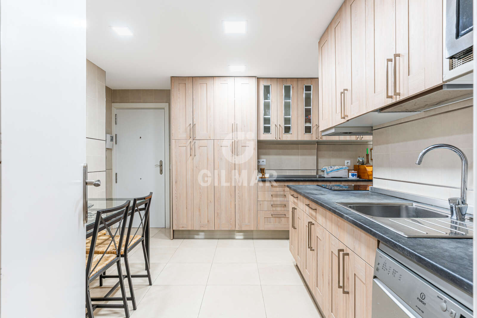 Property slider Gilmar