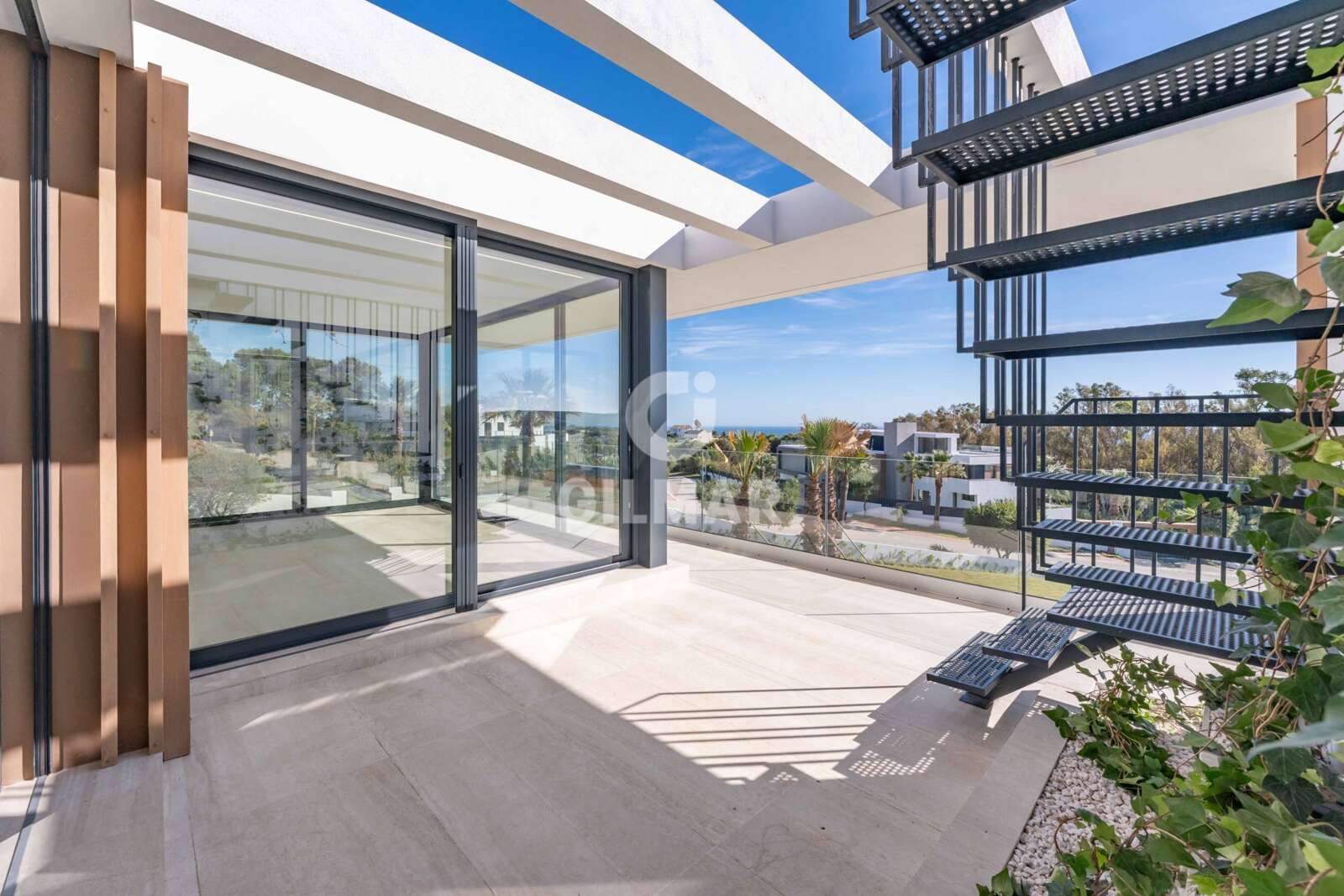 Property slider Gilmar