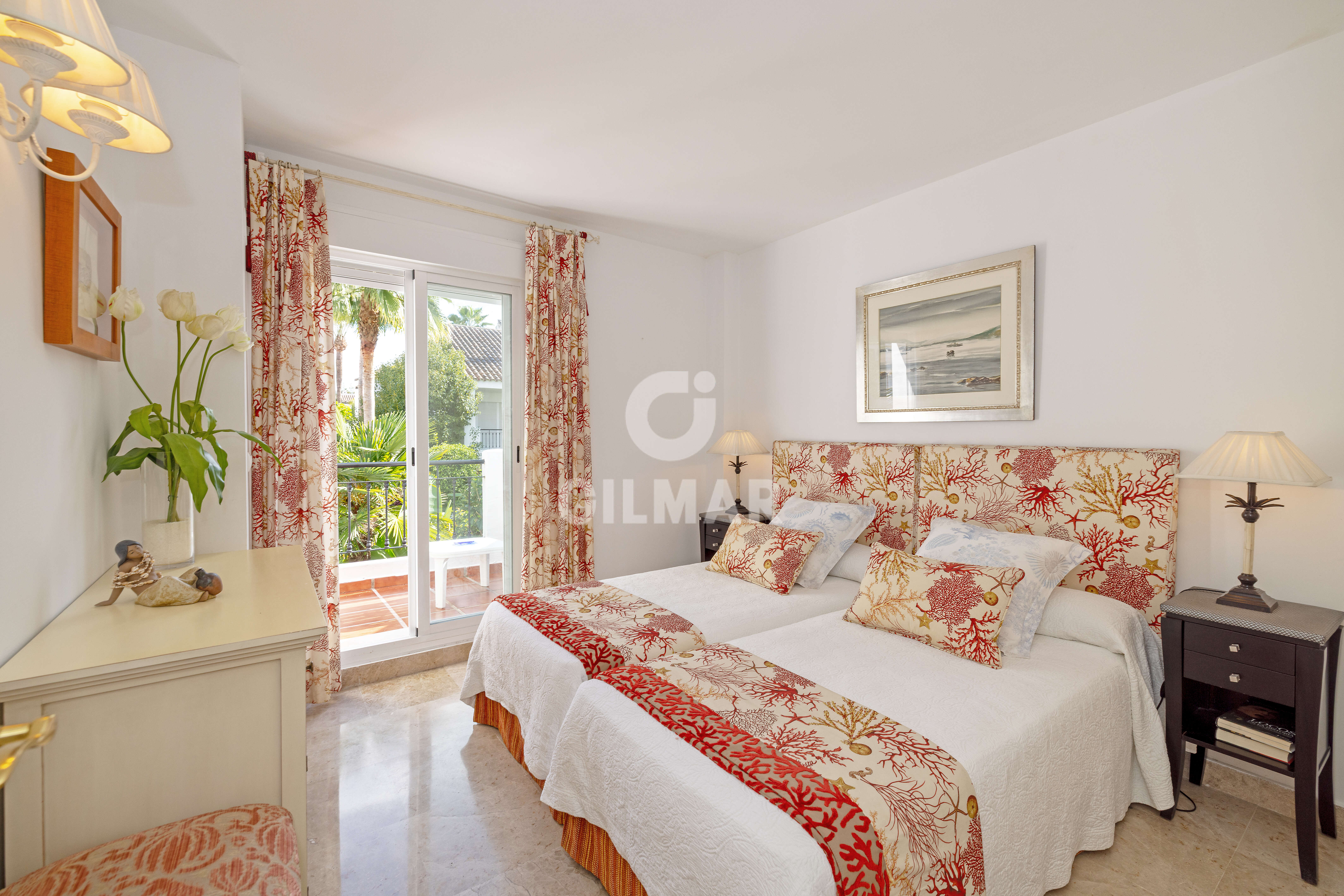 Photo of Semi-detached house