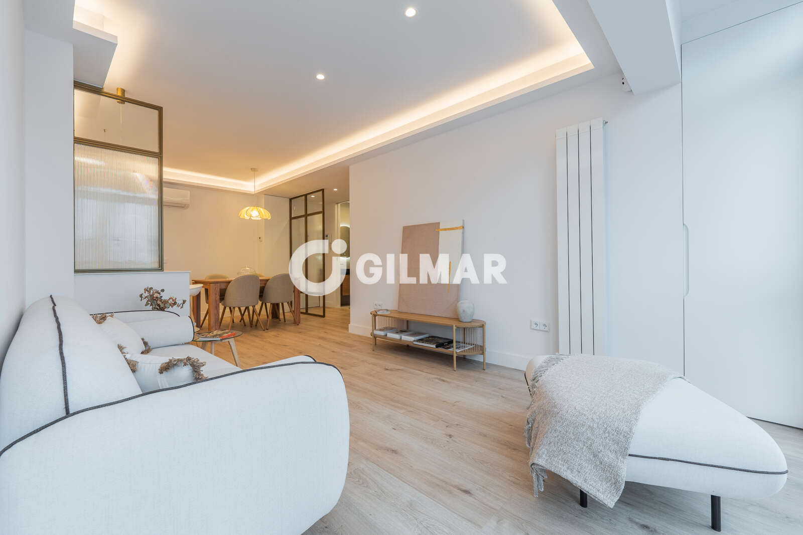 Property slider Gilmar