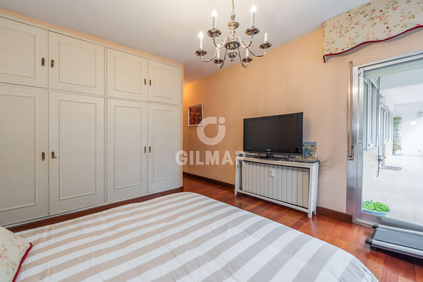 Property slider Gilmar