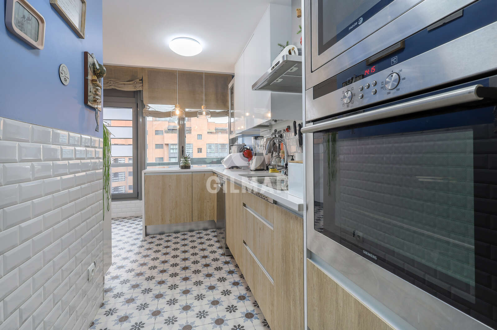 Property slider Gilmar