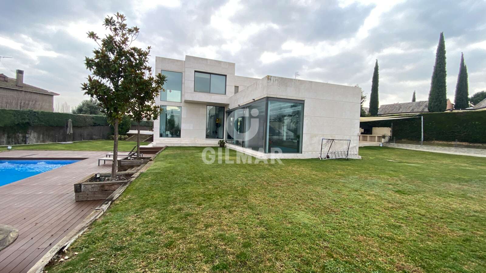 Property slider Gilmar