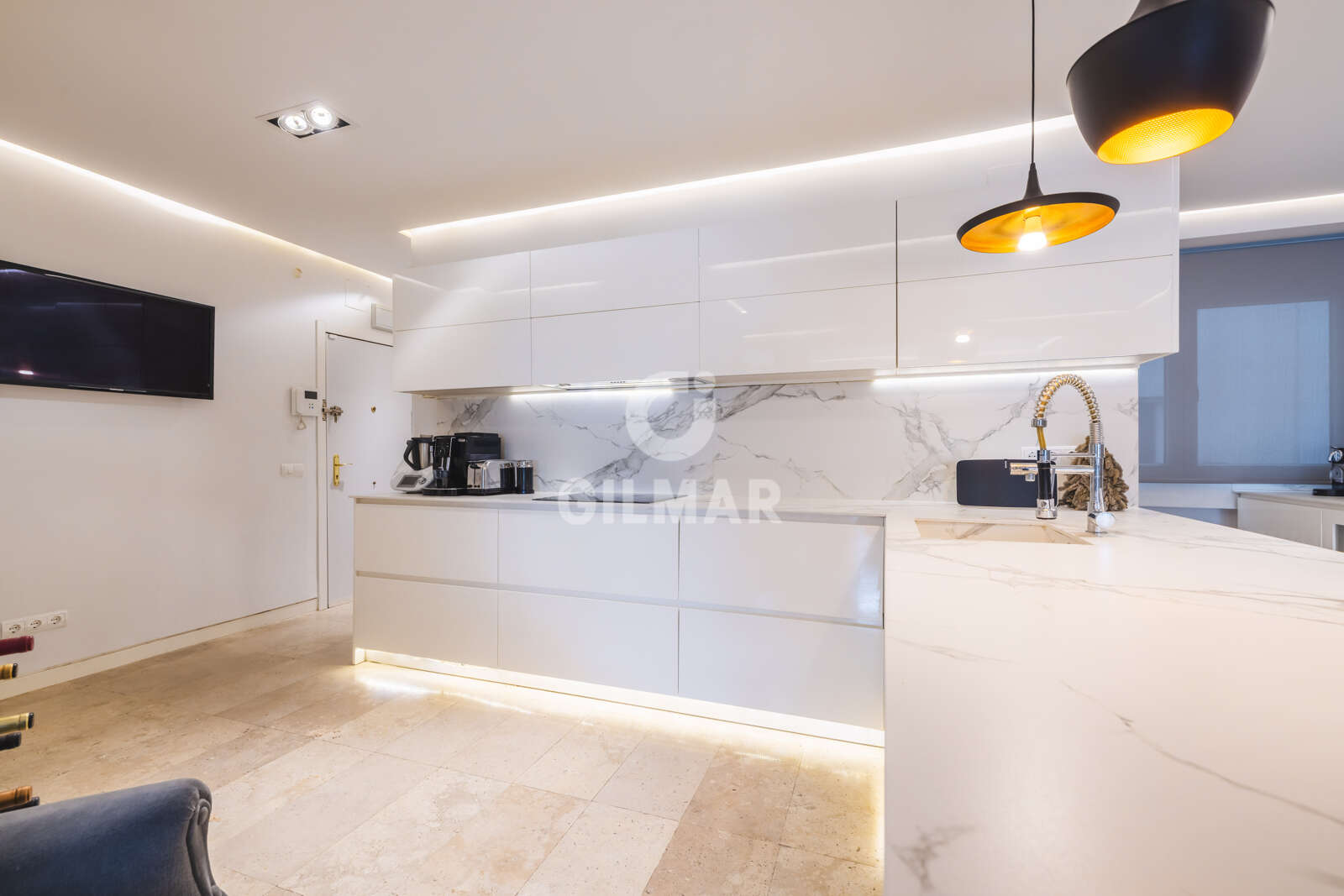 Property slider Gilmar