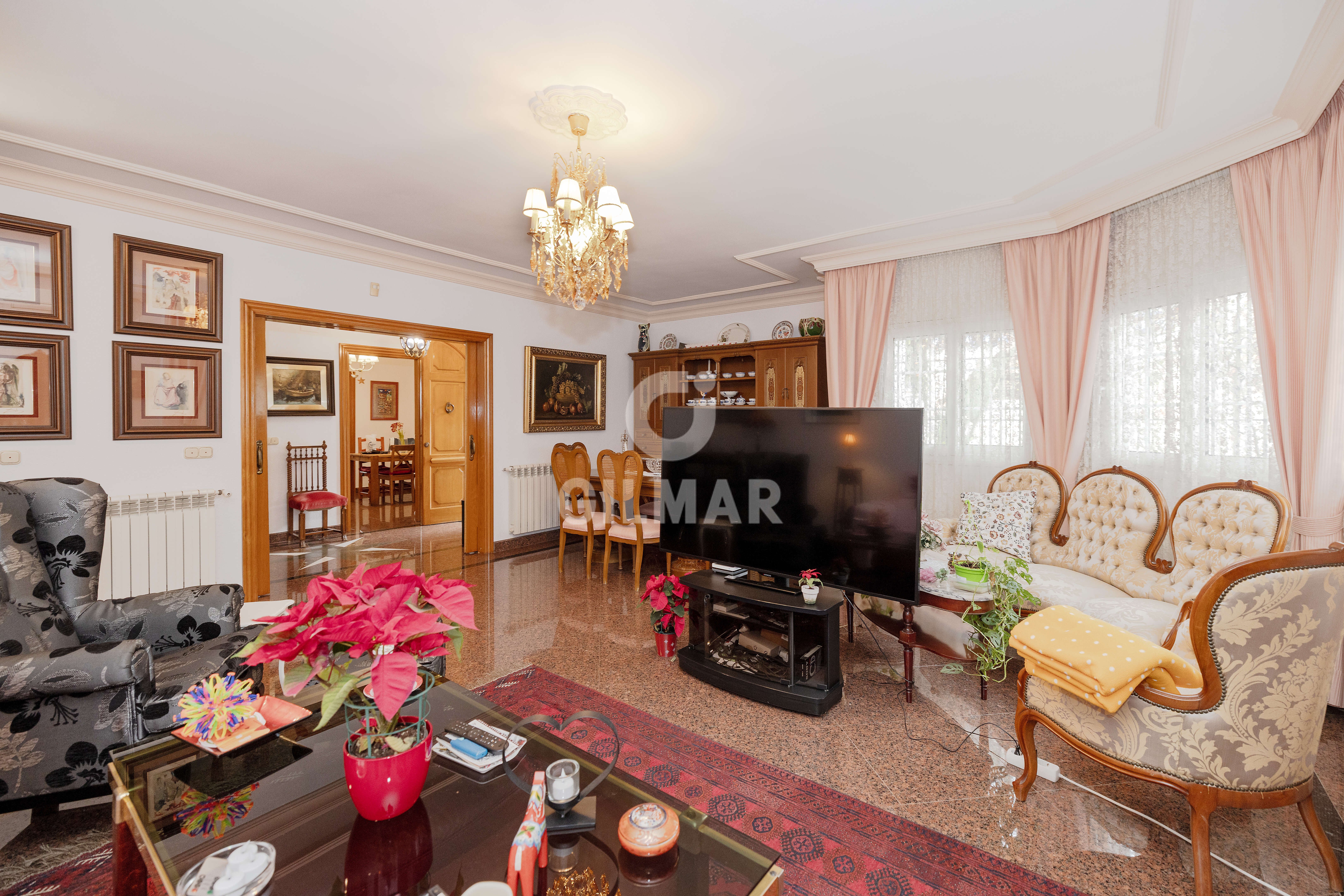 Photo of Semi-detached house